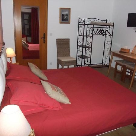 Le Domaine Du Grand Cellier Chambres D'Hotes En Savoie Tournon-sur-Rhône Szoba fotó